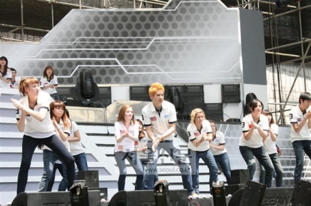 osama bin laden target practice. The committee of #39;Visit Korea Yearquot; is hosting 2011 K-Pop Cover Dance