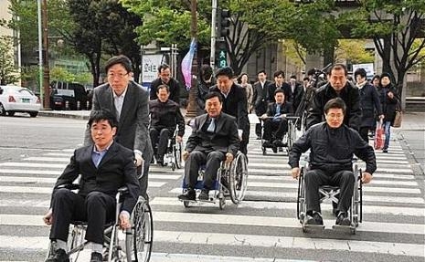 장애 공무원에 책상·시설은 일반인용… 갈길 먼 공직진출 확대