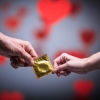 “18~25세 청년은 콘돔 공짜”…프랑스 작은 혁명