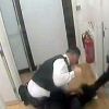 英 경찰, 의류매장서 옷 훔친 여성 무차별 폭행 ‘충격’