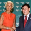 최경환 부총리·IMF 총재 만나