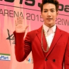 [포토] 2PM 준케이, 빨간수트 입고 더 홀쭉해진 모습으로