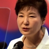 박 대통령 “아베 총리 담화, 아쉬운 부분 적지 않다” 비판