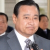 ‘成리스트’ 이완구 前총리 징역 1년 구형