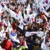 [서울포토]삼일절 맞아 대한독립만세 외치는 시민들
