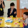 [서울포토] 초등학교 돌봄교실 참관한 박대통령
