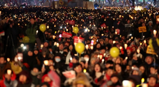 “재벌이 몸통, 총수 구속”…강추위에도 촛불집회에 35만명