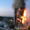 한밤 런던 24층 아파트 ‘불기둥 아비규환’