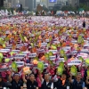 비정규직 워킹맘 거리로…文정부 최대 도심 집회