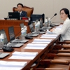 [서울포토] ‘나홀로 참석’ 김현아 자유한국당 의원
