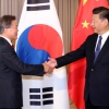 [속보] 文대통령 “한중협력, 北비핵화·평화체제 구축 중요”...시진핑과 첫 정상회담