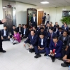 한국당 의원들, 검찰청 바닥에 앉아 항의…“논두렁 시계 사건도 재조사하라”(종합)