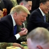 [서울포토] 병사식당에서 식사하는 트럼프 미국 대통령과 문재인 대통령