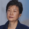검찰 ‘국정원 뇌물수수’ 박근혜 이르면 이번 주 추가 기소