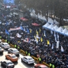 “문재인 케어 반대” 의사 3만명 거리 집회 나서