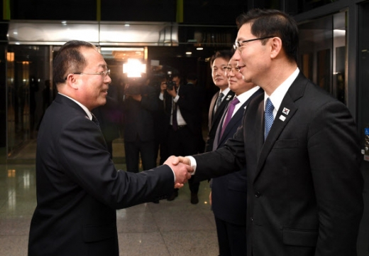 北마식령스키장서 공동훈련… 文 ‘평화 평창’ 구상 탄력