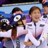 [서울포토] 쇼트트랙 여자 3000m 계주 금메달에 ‘울컥’