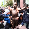 강제징용 노동자상 설치 놓고 경찰-시민단체 몸싸움