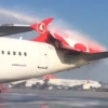 [영상]아시아나, 터키공항서 ‘아찔’…다른 비행기와 날개 충돌