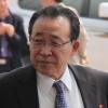 北김계관 “무익한 회담 흥미없어…적대정책부터 철회하라”