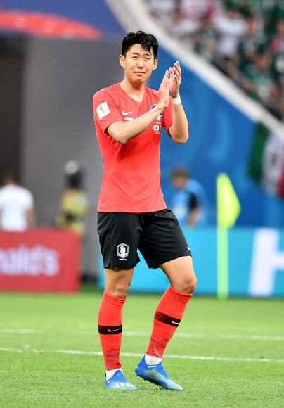 [월드컵] 손흥민,  눈물 가득한 박수