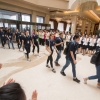 [포토] 고려 호텔 직원들에게 환대 받는 남북 통일농구 참가 선수들