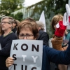 “사법개악 반대” 촛불 든 폴란드