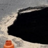 부산 도시고속도로에 대형 싱크홀 발생…“깊이 5m 추정”