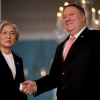 강경화-폼페이오 워싱턴서 회담…“비핵화 위해 긴밀한 협력”
