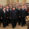 김정은, 軍 없이 김정일 7주기 참배… 비핵화 협상 의식