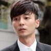 ‘불법촬영물 유포’ 로이킴 경찰 출석, 고개 숙인 채 “죄송합니다”