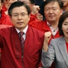 실질적 불이익은 없었다… 한국당 ‘5·18 망언’ 솜방망이 징계