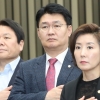 ‘한국당 해산’ 청원 배후에 북한 있다는 한국당…정치권 비판