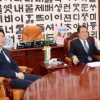 한국당, 국회 상임위 복귀 선언…3당 잠정 합의 의총 추인