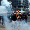 물대포·빈백건 vs 벽돌·화염병… 10일 만에 끝난 홍콩 평화시위