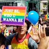 日 보수 자민당 뜬금포 ‘동성결혼’ 논의 속내는?