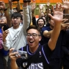 홍콩 선거혁명… 범민주, 의석 85% 이상 싹쓸이