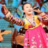 [포토] 새해 설맞이 학생소년들 공연서 노래하는 北 소녀 모습