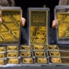 안전자산 금도 가격 급락 왜?…공포로 현금 수요만 급증