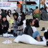 벚꽃축제 취소에도 방문객 늘어…한강공원 주차장 폐쇄