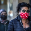 웃돈 주고 우방국 마스크 가로채기… 서방국 의료장비 쟁탈전
