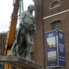 런던의 또다른 노예주 로버트 밀리건 동상도 끌어내려져