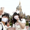 “얼굴의 팬티” 일본 젊은이들 ‘마스크 의존증’