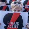 여성인권 거꾸로 가는 폴란드… EU ‘발끈’