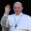 교황 “동성 커플 지지”… 보수 가톨릭계 “월권 행위” 반발