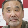 무라카미 하루키 “日 정치인, 코로나 대응 최악”