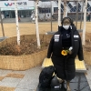평화의소녀상에 일본브랜드 ‘데상트’ 패딩…경찰 고발