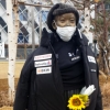 [포토] ‘평화의 소녀상’에 일본 브랜드 ‘데상트’ 패딩이…