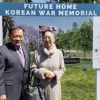 ‘한국의 엘리자베스 테일러’ 김지미, 美참전기념비에 ‘통큰’ 기부