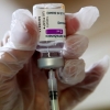 계속되는 논란 속 아스트라제네카 백신, 내일 접종 재개 여부 발표한다